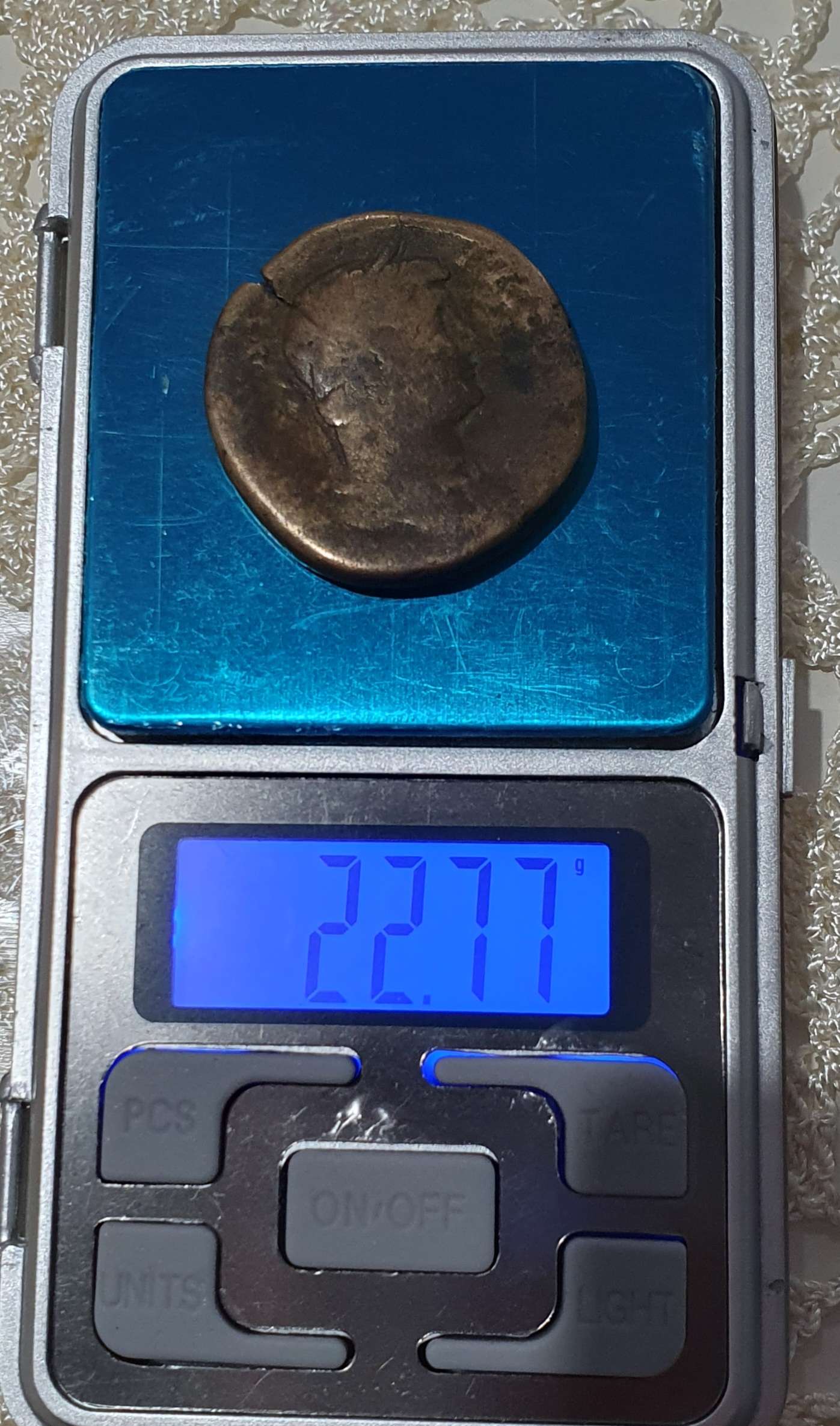 An-Old-Roman-Heavy-Copper-Coin-With-No-Date!